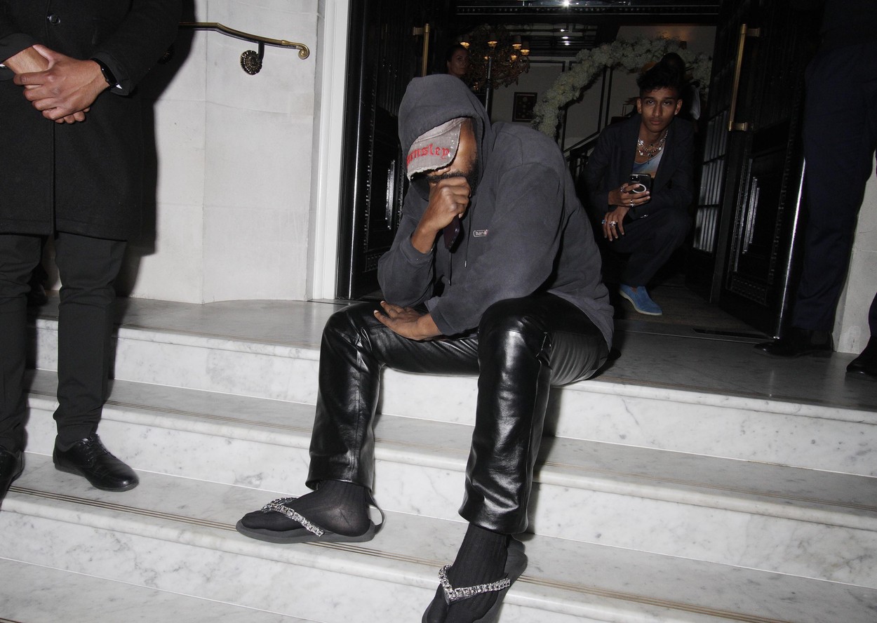 Kanye West susține că a pierdut 2 miliarde de dolari într-o zi. „Sunt încă în viață”