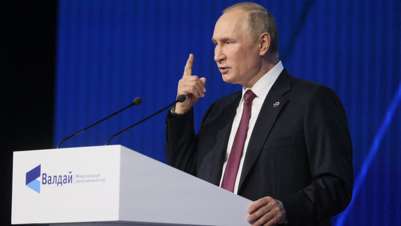 Vladimir Putin ține un discurs la Clubul de Discuții de la Valdai din regiunea Moscovei.