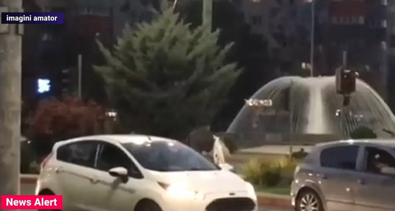 VIDEO Un bărbat pe trotinetă a fost bătut crunt de un șofer într-o mare intersecție din București