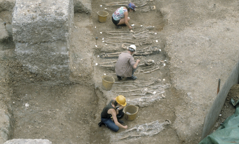 Arheologie-ciumă