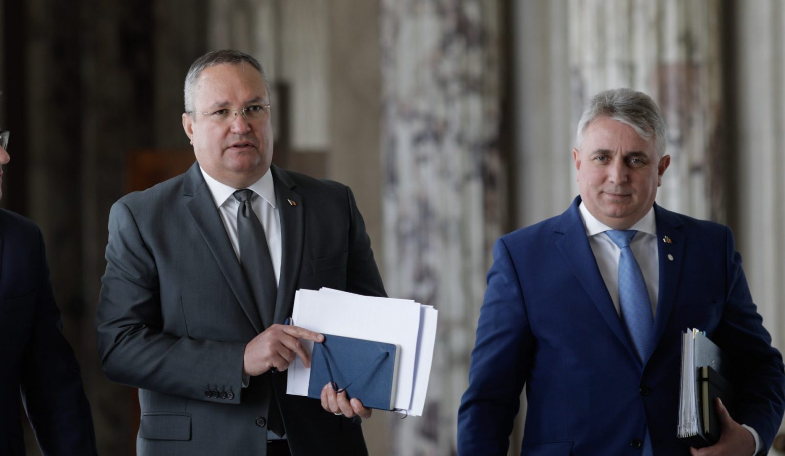 Propunerile lui Ciucă și Bode, de închisoare pentru încăierare sau tulburarea liniştii publice, adoptate de Camera Deputaților