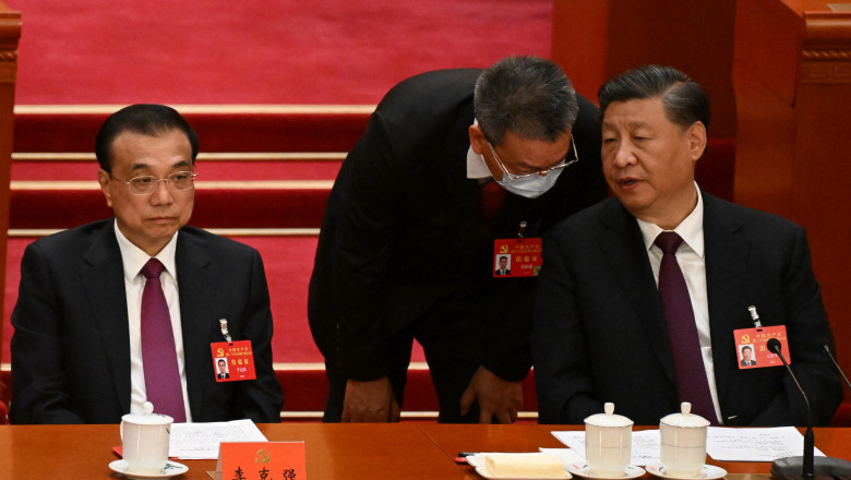 premierul Li Keqang și președintele Xi Jinping la lucrările Congresului Partidului Comunist Chinez