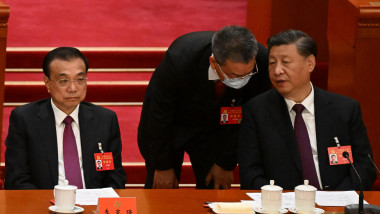 premierul Li Keqang și președintele Xi Jinping la lucrările Congresului Partidului Comunist Chinez