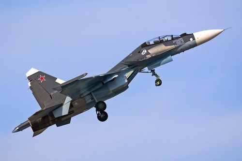 Un avion de vânătoare rusesc s-a prăbuşit peste o casă în Siberia