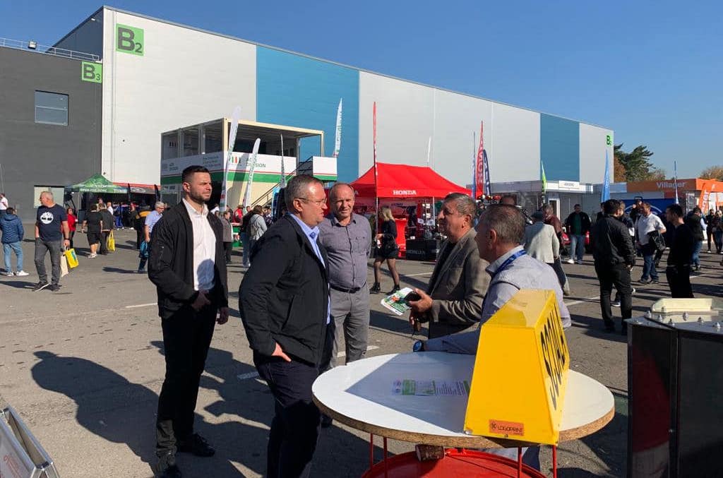 Ciucă a mers la Târgul Indagra să discute „de la om la om”: Securitatea alimentară şi energetică sunt prioritare în perioada viitoare