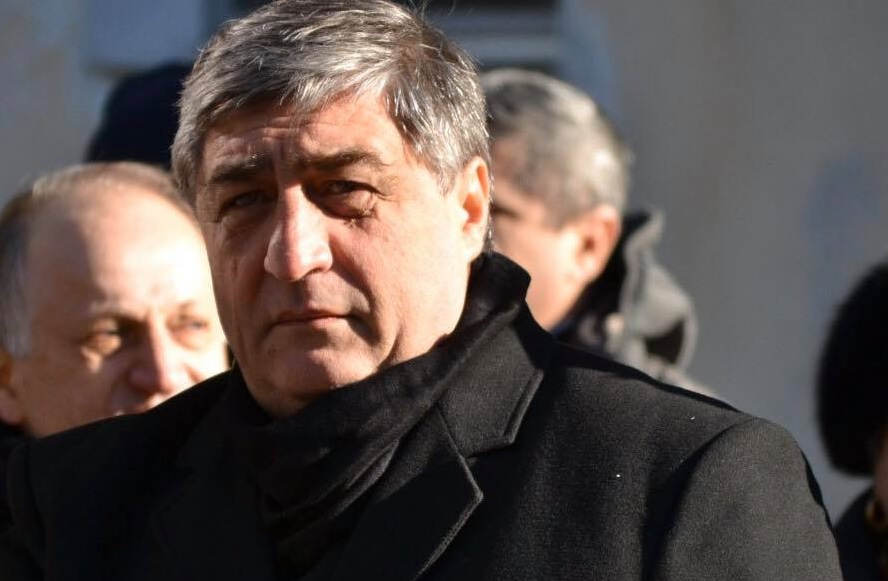 Închisoare cu suspendare pentru un fost senator PSD care a accidentat mortal un biciclist. Procesul a durat 7 ani