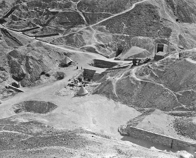 Discovery of King Tutankhamun's Tomb, Valley of the Kings, Luxor, Egypt - Nov 1922