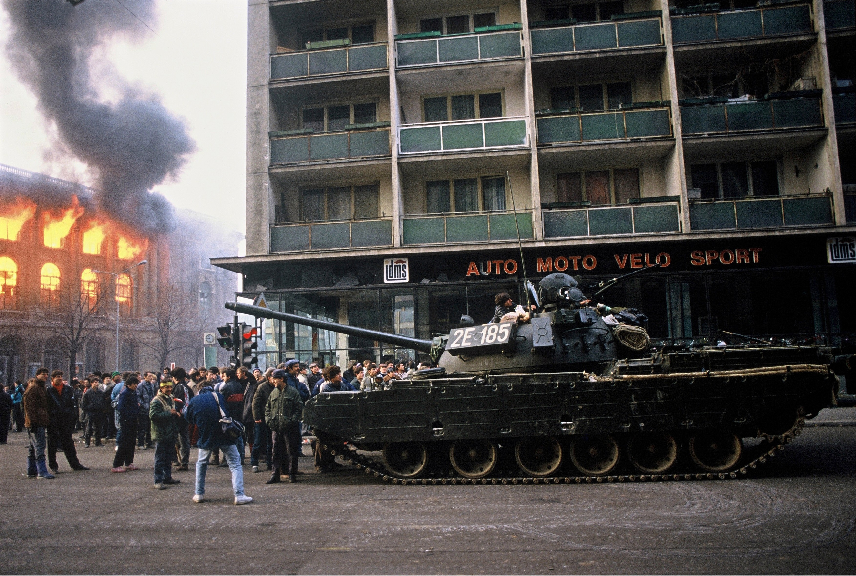 O nouă materie opțională la liceu: „Istoria Revoluţiei din 1989 şi a schimbării de regim din România”
