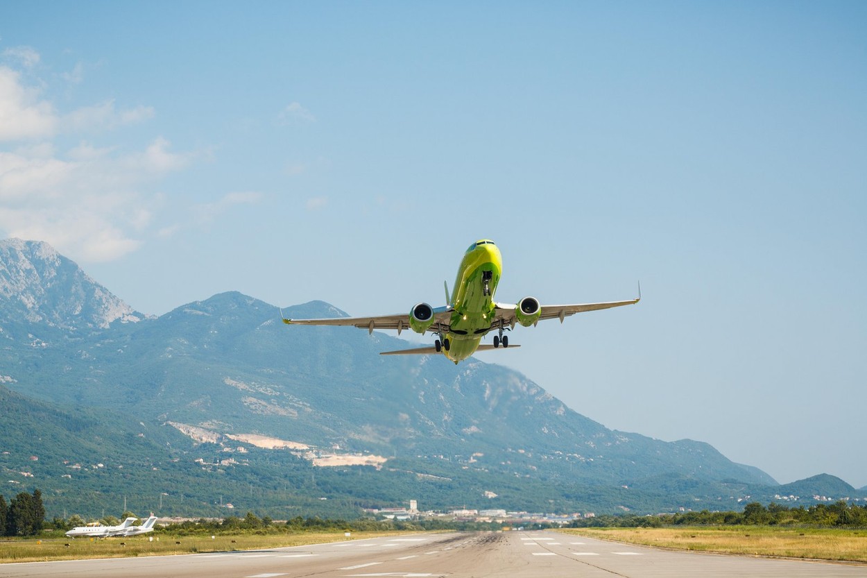 Locurile în care avioanele devin prea grele și nu vor mai putea decola. Explicația unui fenomen care provoacă îngrijorare