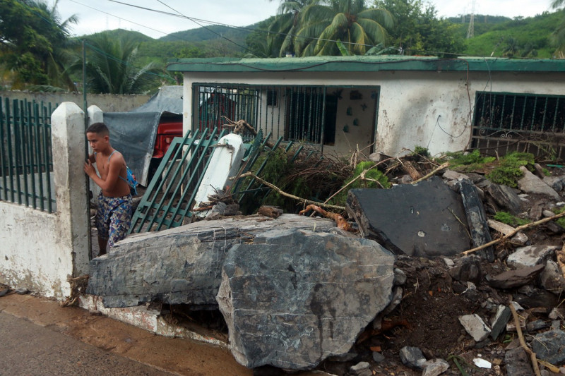 venezuela-alunecari-teren-profimedia4