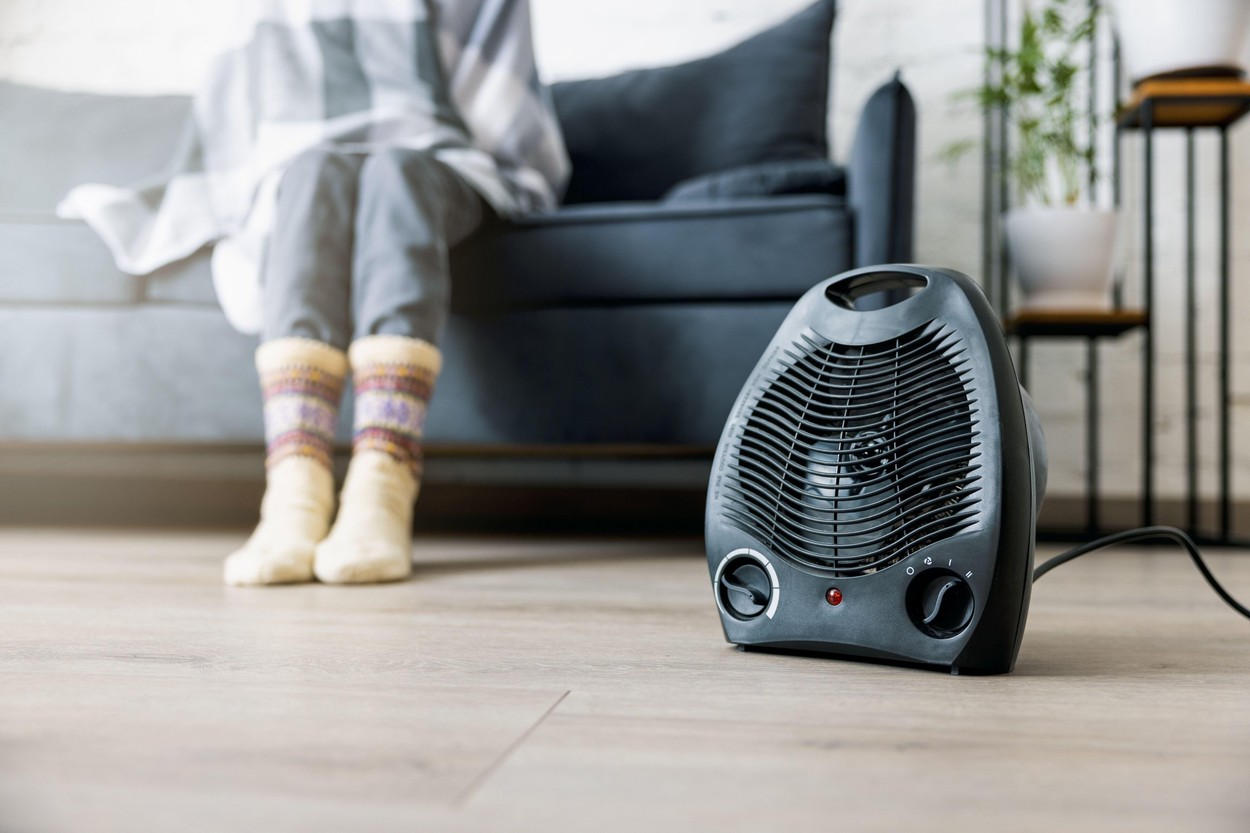 Bucureștiul ar putea rămâne fără căldură și apă caldă la iarnă. Compania de termoficare e la un pas de executare silită