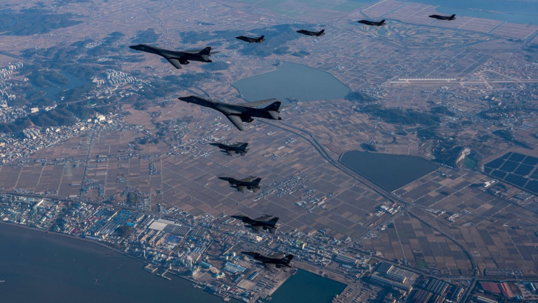 51st Fighter Wings F-16s joined with Indo-Pacific Command B-1B bombers and Republic of Korea F-35As in a combined training flight over the Korean Peninsula as part of Vigilant Storm 23, Nov. 5, 2022. Vigilant Storm is a recurring, re-planned training, tra