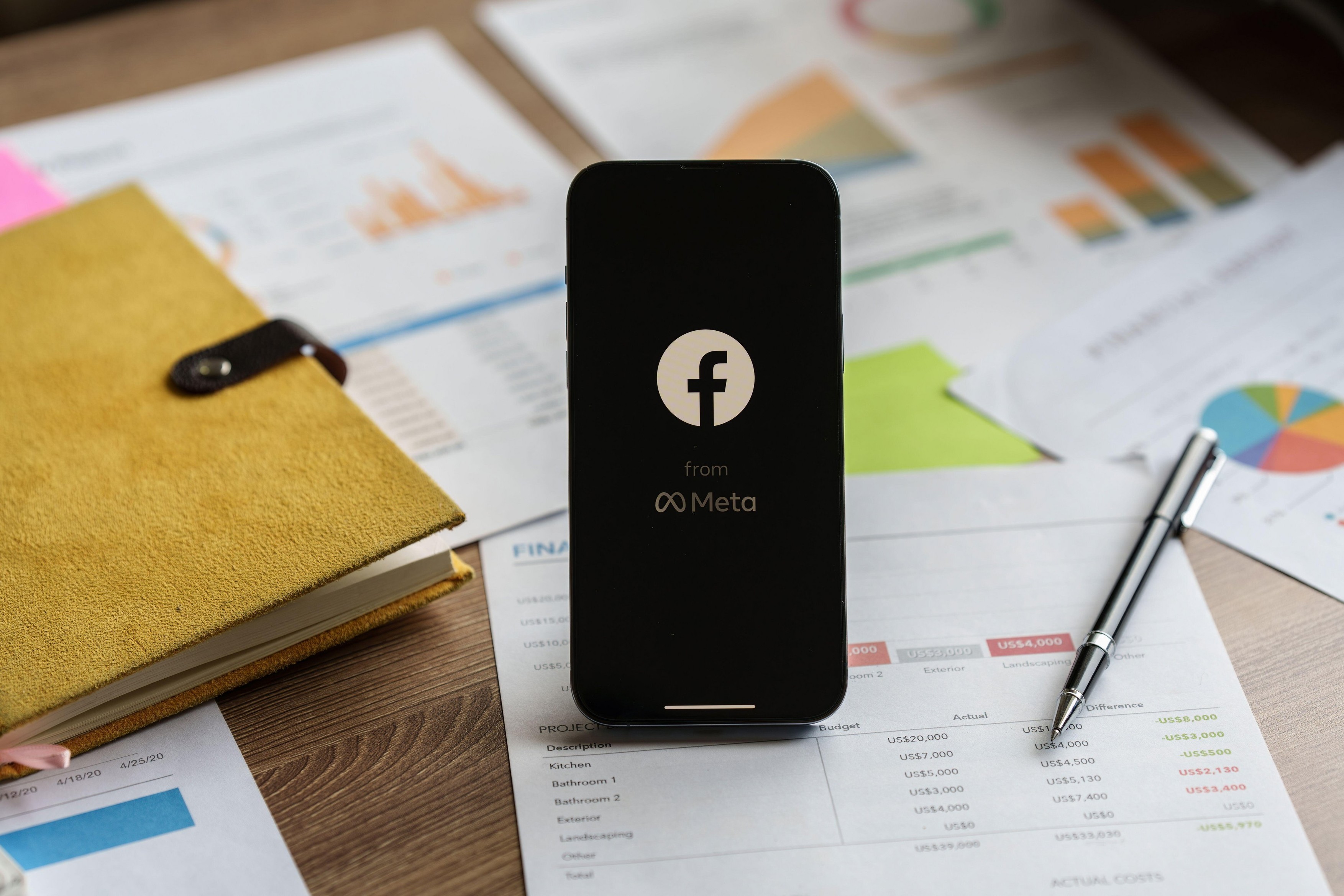 Facebook pregătește concedieri masive la nivel mondial. Angajații au primit notificări să-și anuleze călătoriile