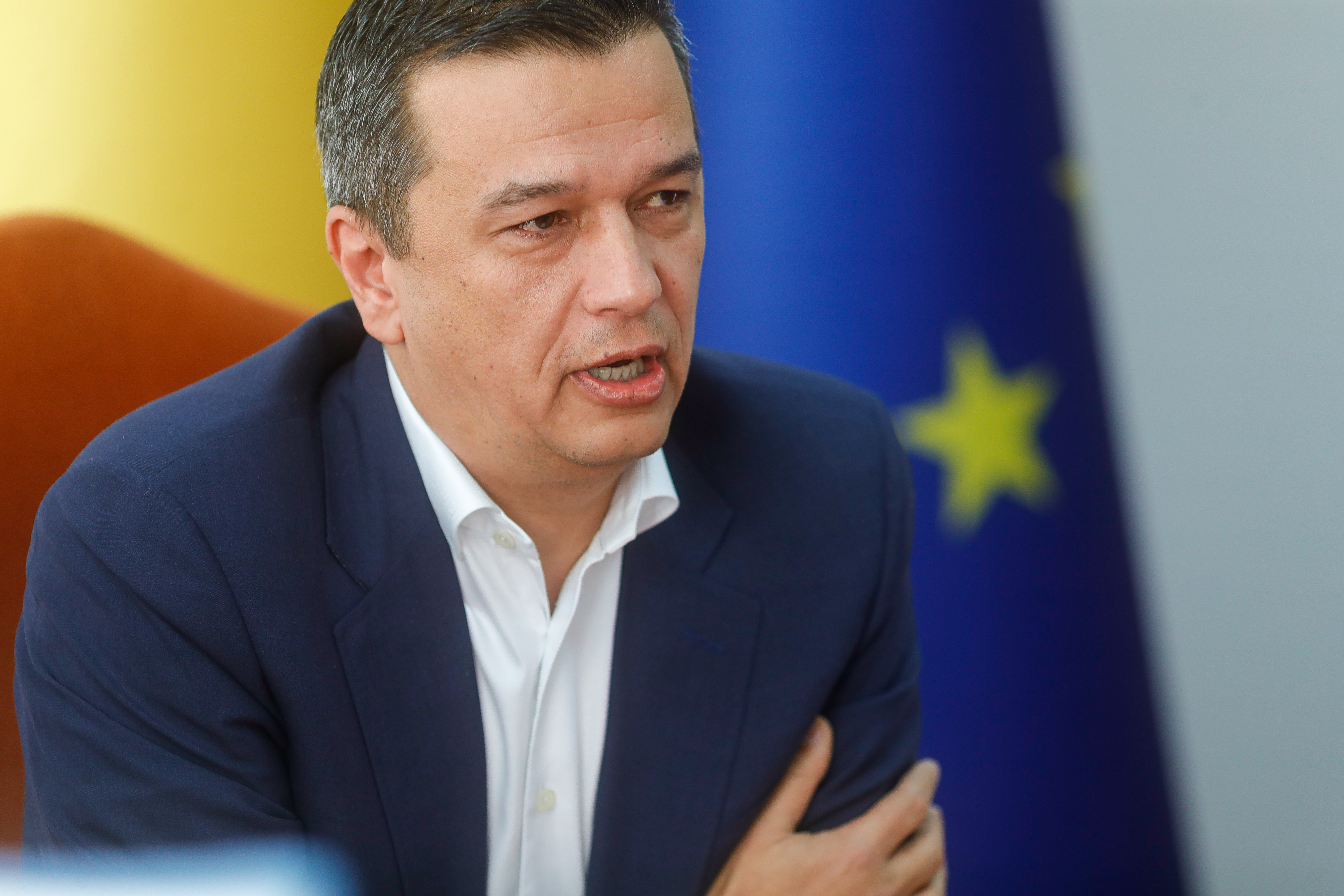 Grindeanu, despre pensiile speciale: O delegație de la Comisia Europeană e la guvern. Pensia nu trebuie să fie mai mare decât salariul