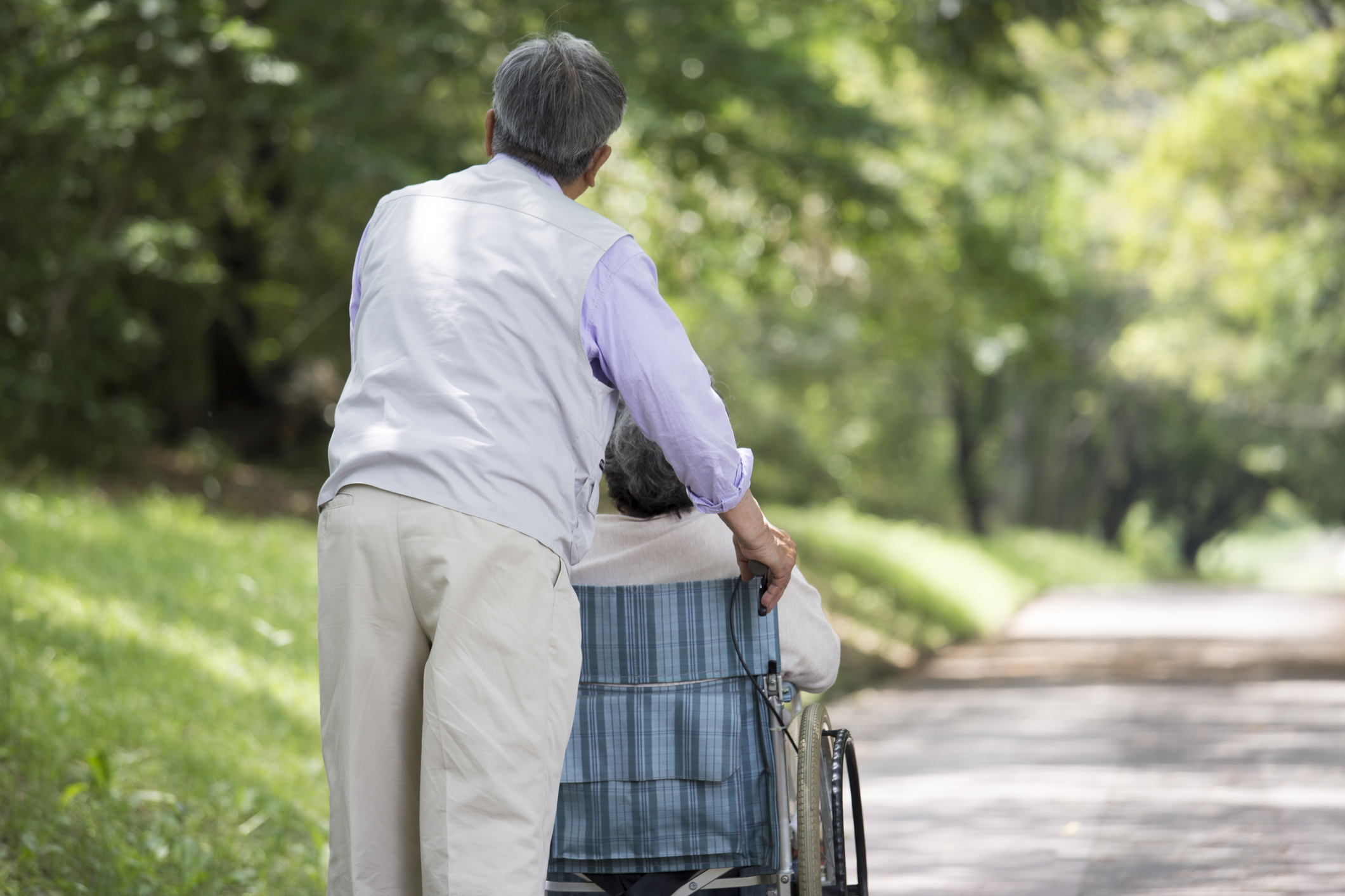 Un japonez de 81 de ani și-a împins soția bolnavă în mare pentru că „s-a săturat să aibă grijă de ea”
