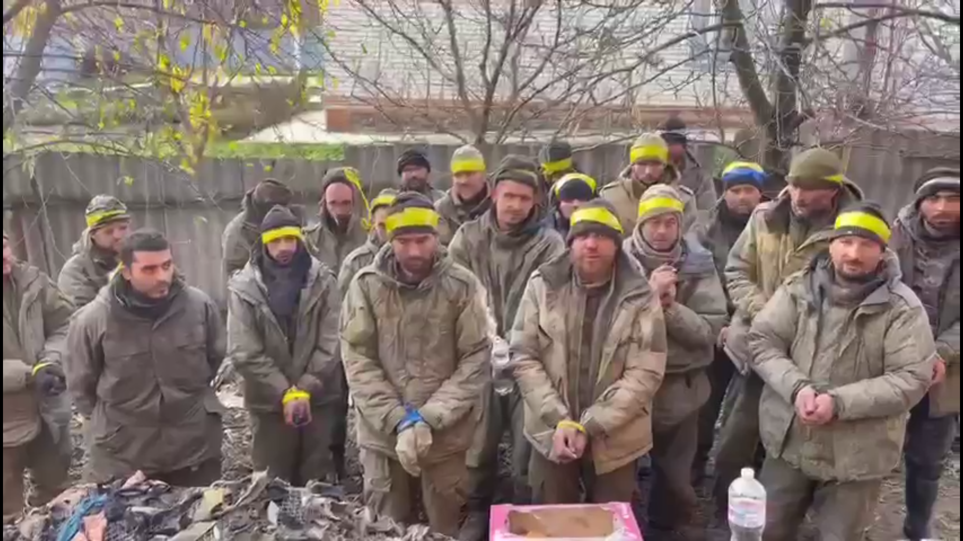 Mai mulți noi recruți ruși care s-au predat în Lugansk spun că au fost „trimiși la moarte” și că propriii camarazi au tras asupra lor