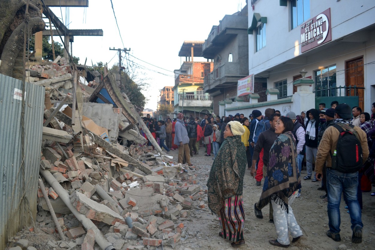 Cinci morţi într-un cutremur cu magnitudinea 5,6 care s-a produs în Nepal. Seismul s-a resimțit până la New Delhi
