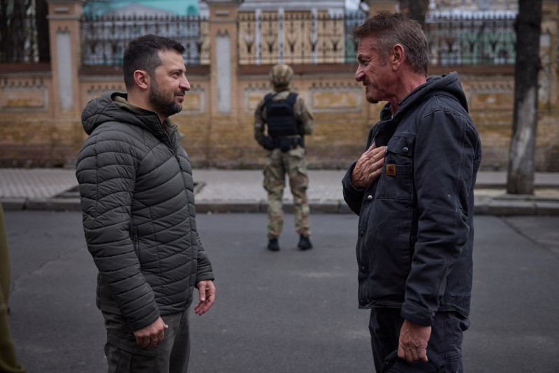 Hollywood Celebrity Sean Penn Meets with Ukrainian President Zelenskyy in Kyiv