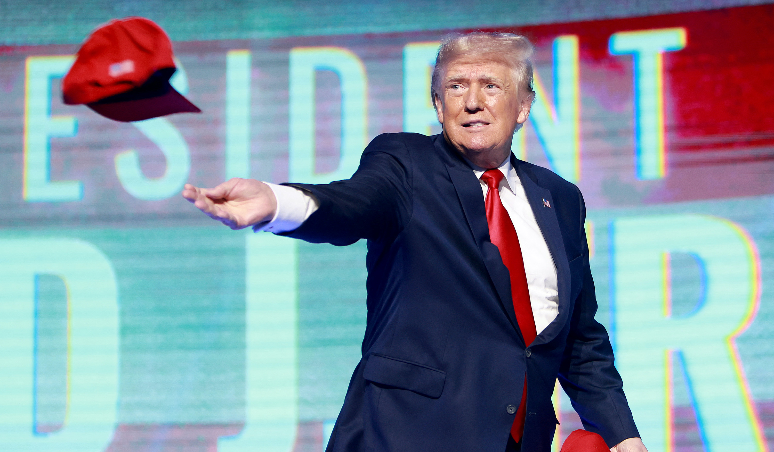 Alegeri în SUA. Conspiraționiștii sunt marii pierzători ai serii. În cursele strânse, democrații câștigă în fața trumpiștilor