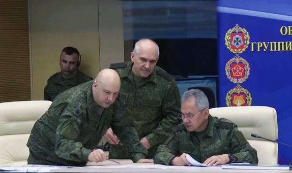 Rușii s-au retras din Herson, dar spun că regiunea încă le aparține și "nu poate exista nicio schimbare"
