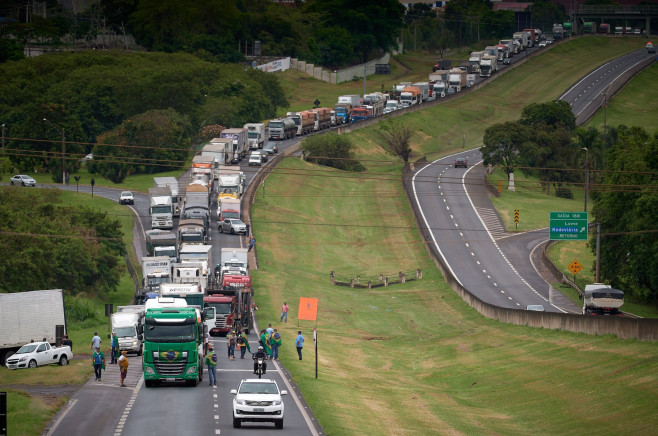 coadă de camioane în Brazilia