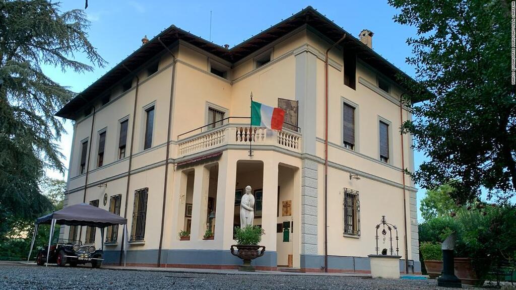Proprietarii vilei Carpena spun că este bântuită de fantomele familiei Mussolini. „Nu ne este frică, dar nu vrem să tulburăm spiritele”