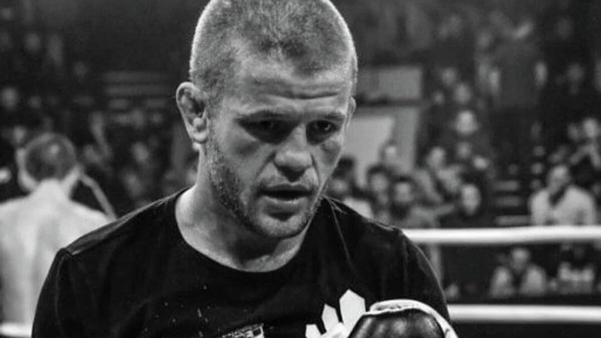 Luptătorul rus de MMA Aleksandr Pisarev a murit la 33 de ani, după ce a mâncat pepene