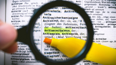 The word anti-Semitism in a dictionary, Das Wort Antisemitismus in einem Wörterbuch