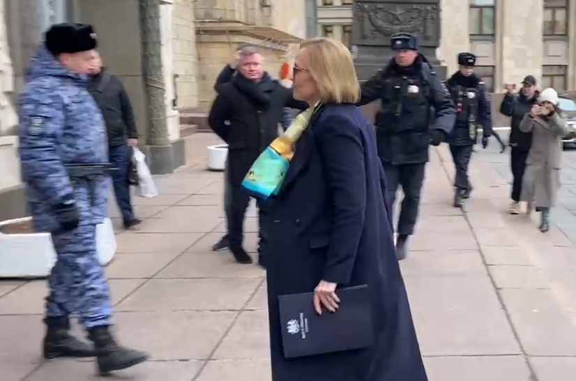 Rusia a convocat-o pe ambasadoarea Marii Britanii în legătură cu atacul cu drone asupra flotei din Crimeea