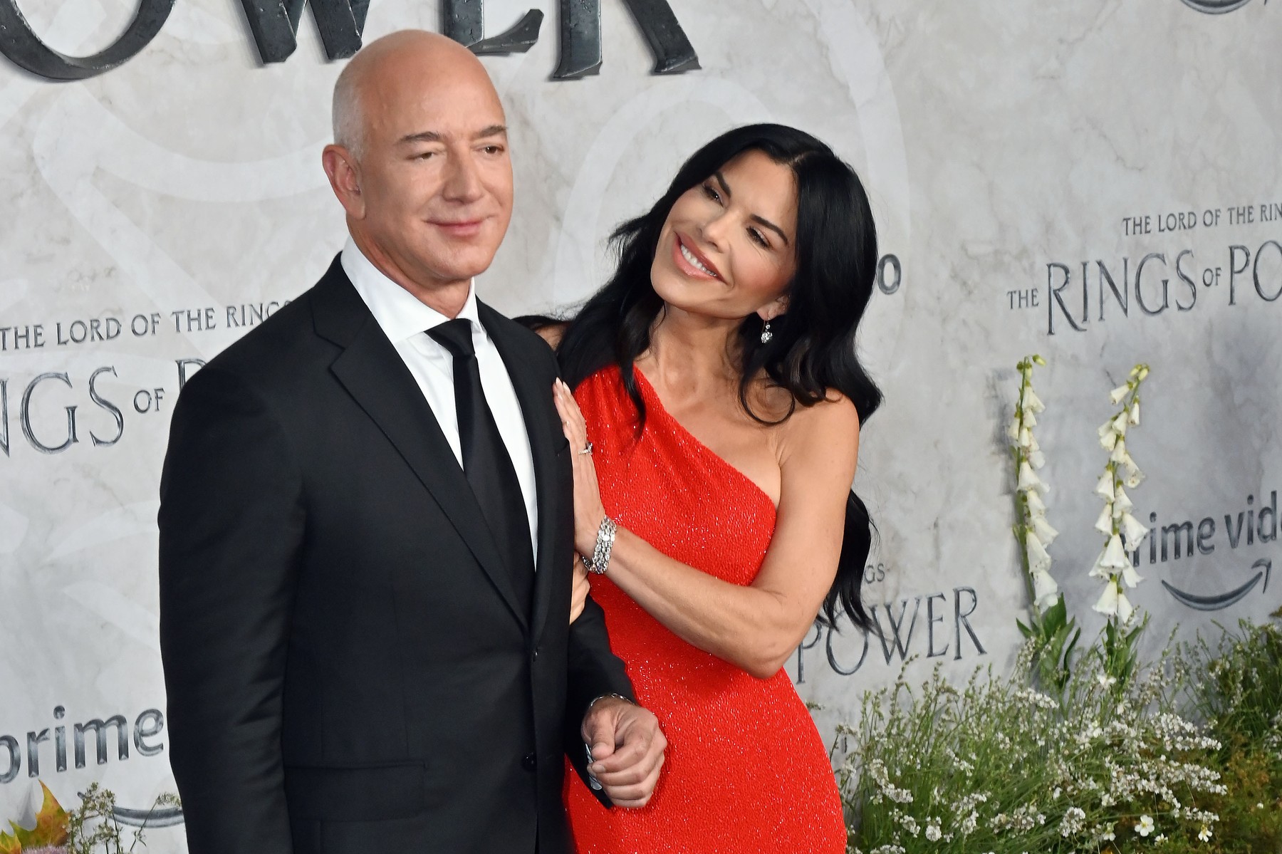 Logodnica lui Jeff Bezos dezvăluie cum a fost cerută în căsătorie: „Când am văzut inelul, cred că am leșinat puțin”