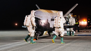 Secretive X-37B Orbital Test Vehicle Concludes Sixth Successful Mission
