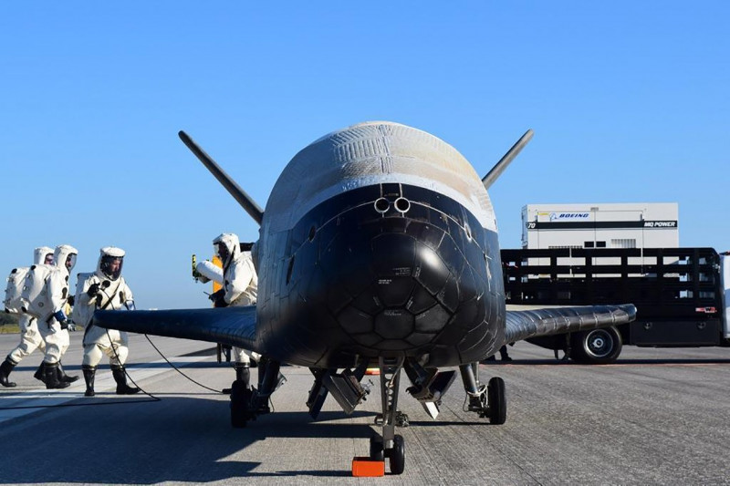 U.S. Air Force's X-37B Spaceplane Lands at Kennedy Space Center