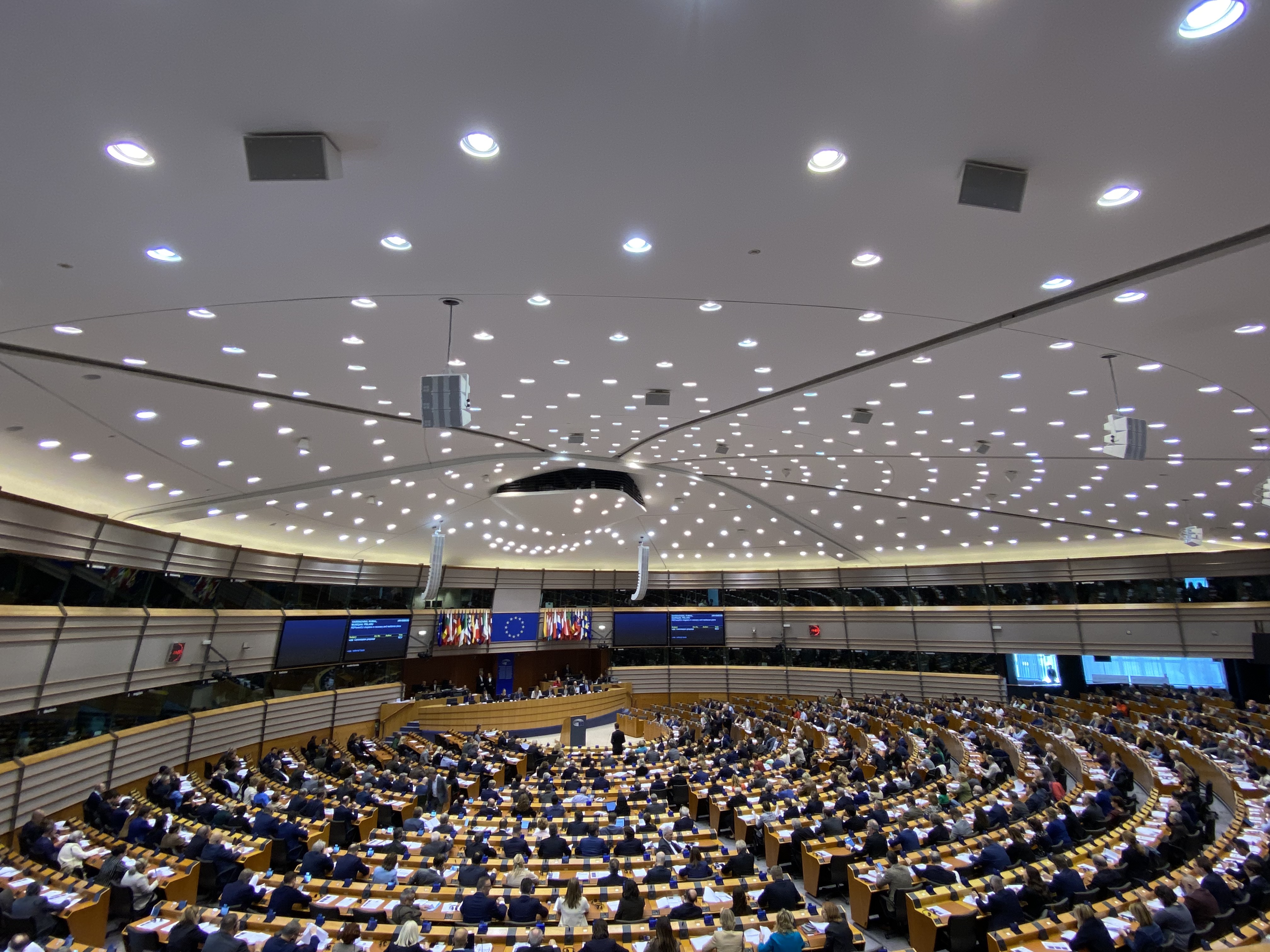 PE și Consiliul UE au ajuns la un acord privind bugetul UE pentru 2023. Fonduri multe se duc către Ucraina, în energie și în redresare