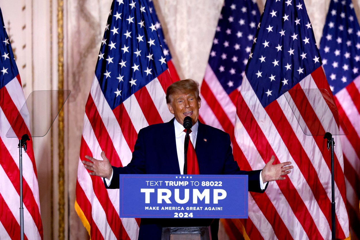 Donald Trump şi-a depus candidatura la alegerile prezidenţiale din 2024