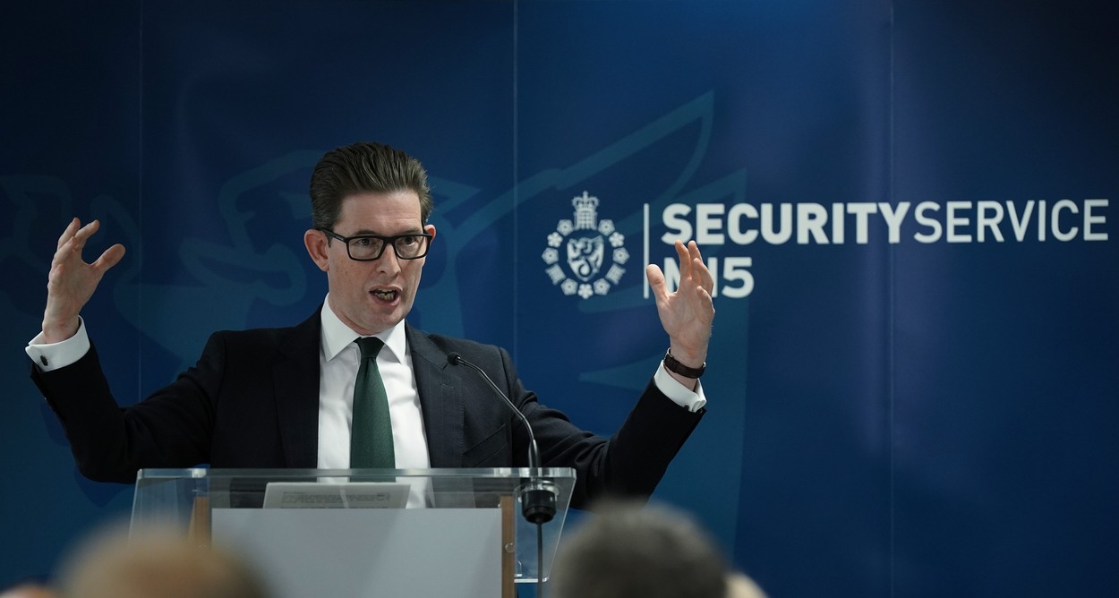 MI5 vrea să ridice nivelul de ameninţare teroristă în Marea Britanie