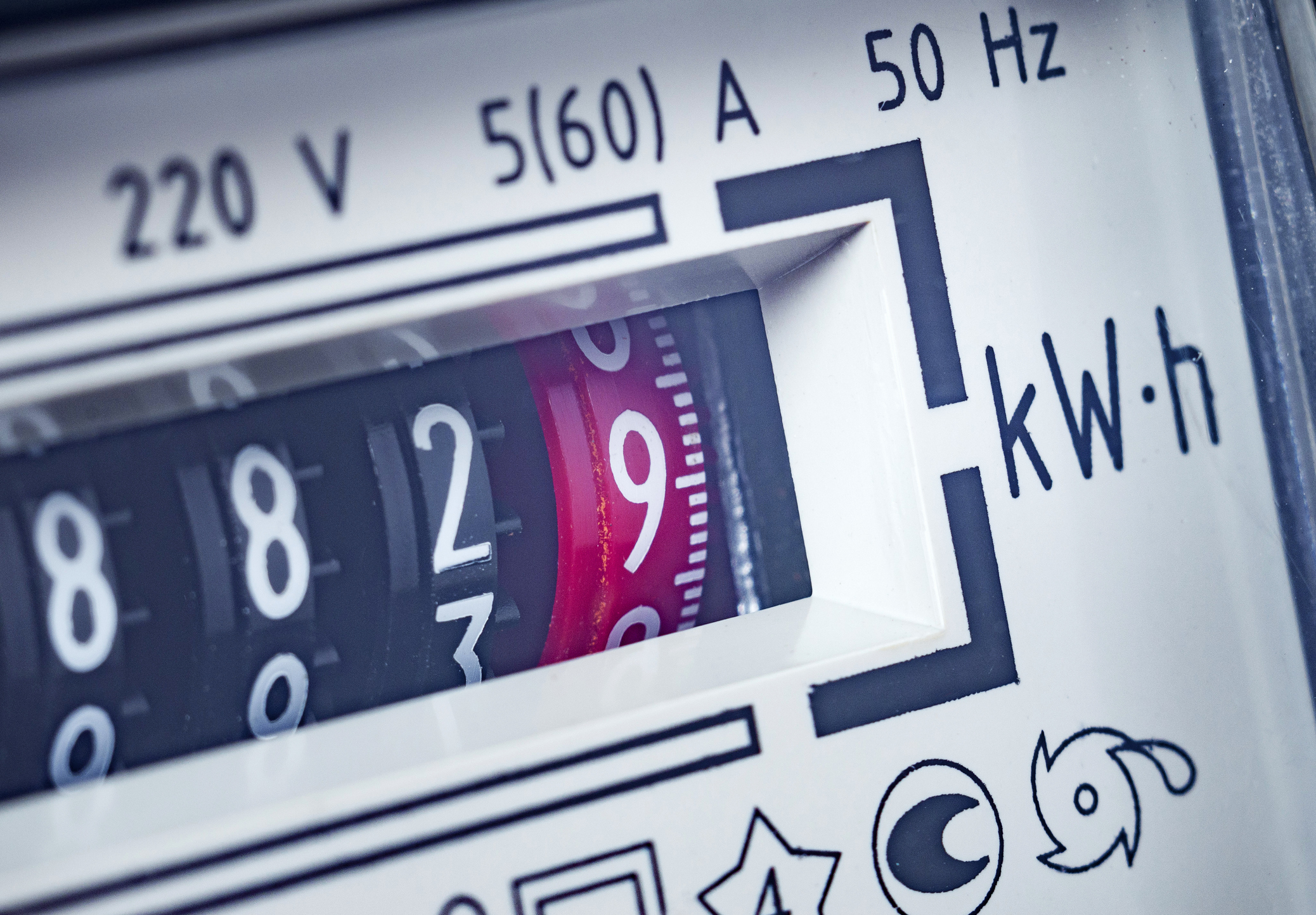 Cum s-a trezit un român din Italia cu o factură de 40.000 de euro la electricitate. Greșeala pe care a făcut-o