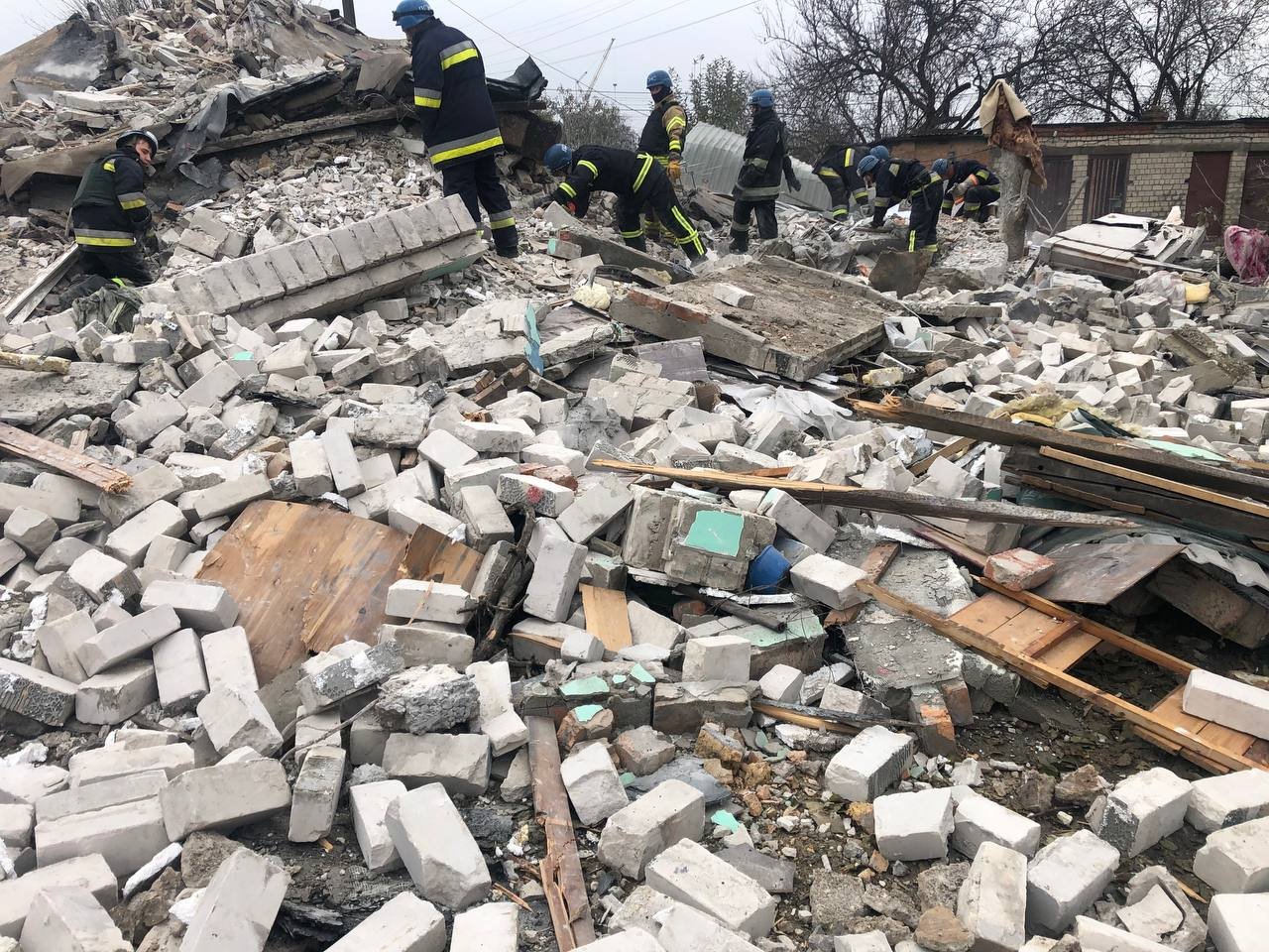 Rușii au lansat un nou atac masiv cu rachete asupra Ucrainei, în toate orașele sună sirenele. Patru oameni au murit în Zaporojie