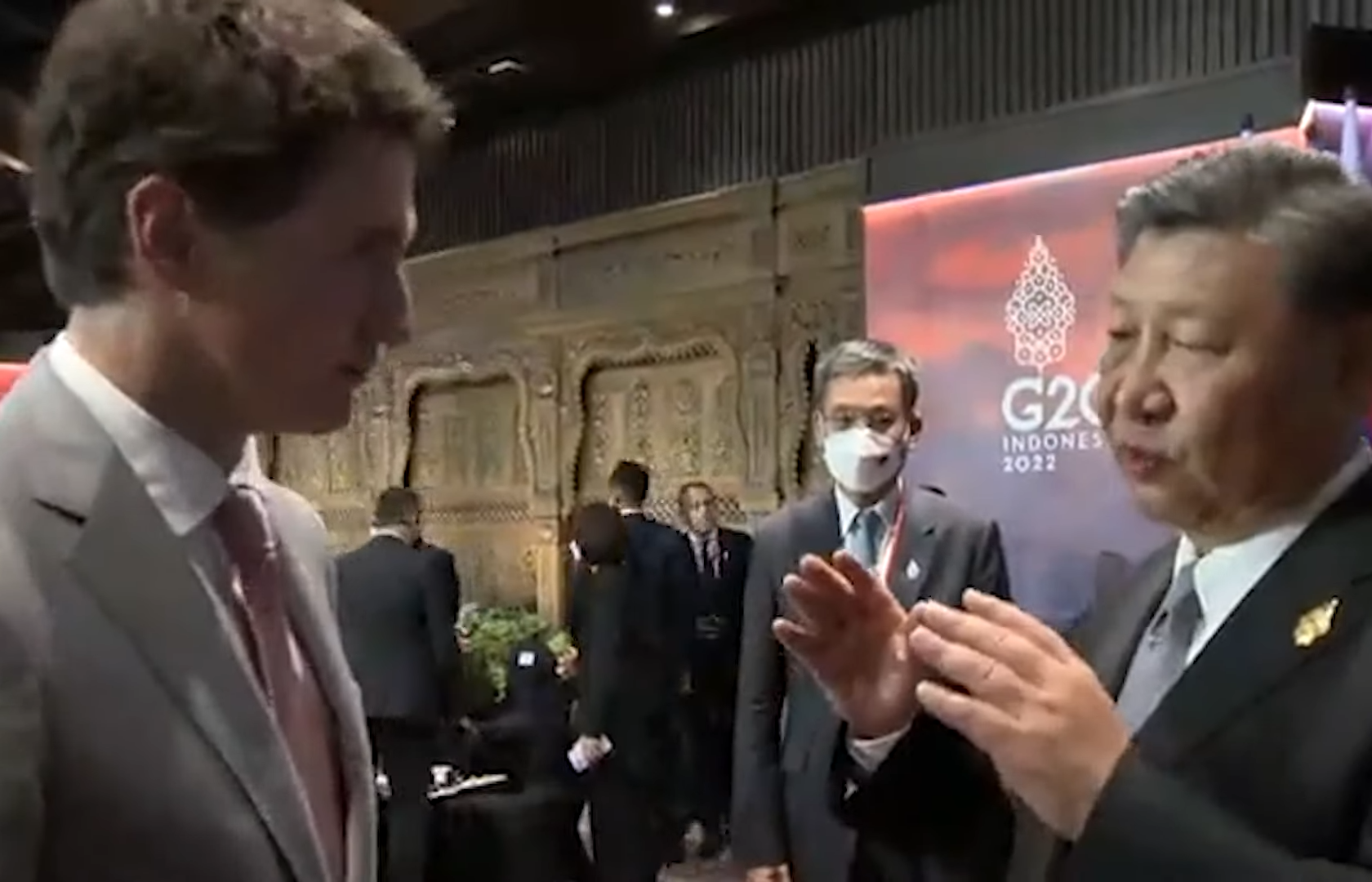 China spune că Xi nu l-a certat pe Trudeau la G20. Cei doi lideri au avut o discuție incomodă în văzul presei în Bali