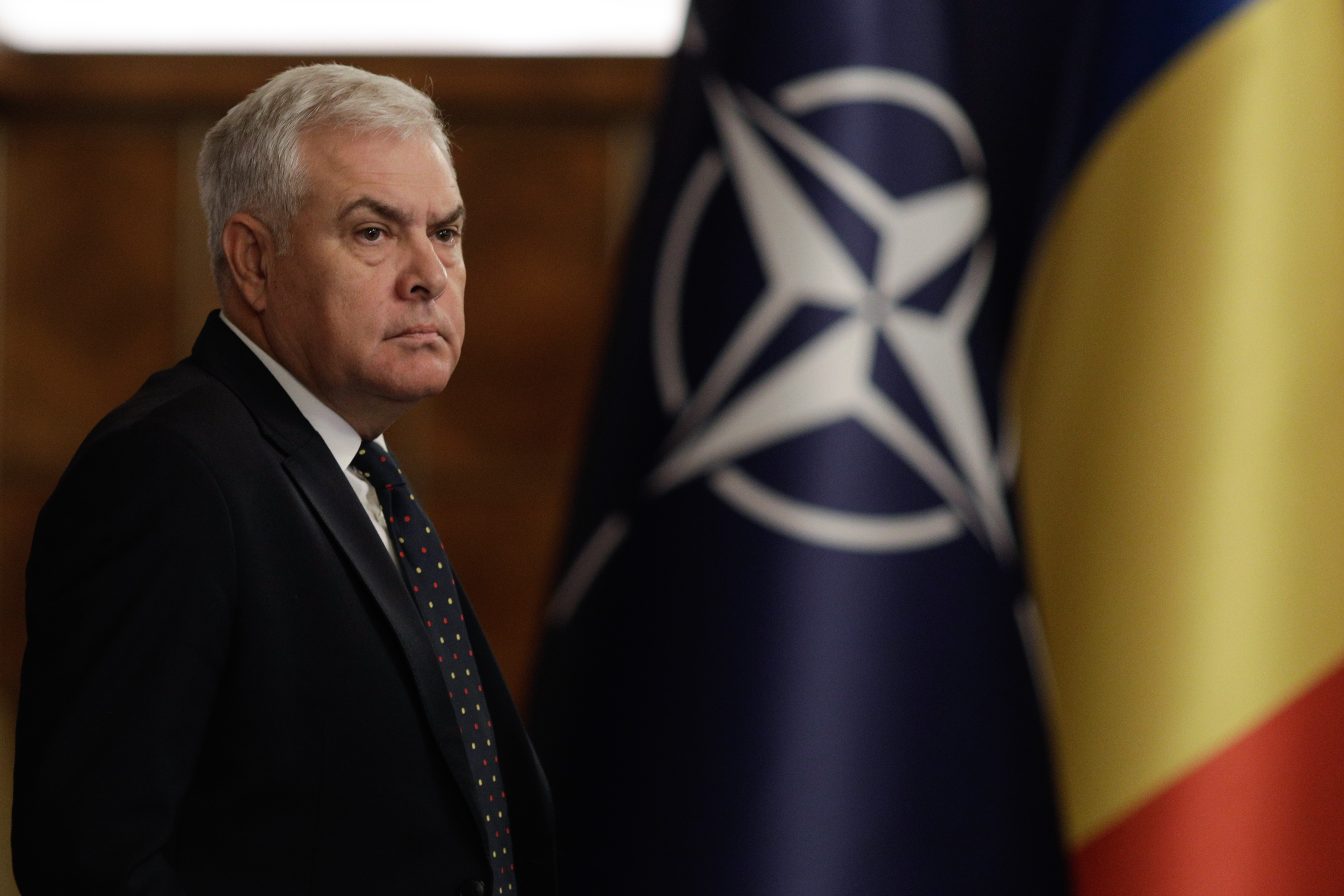 Angel Tîlvăr, ministrul Apărării, LIVE la Interviurile Digi24.ro: Pensiile militare sunt ocupaționale. Militarii nu au a se teme
