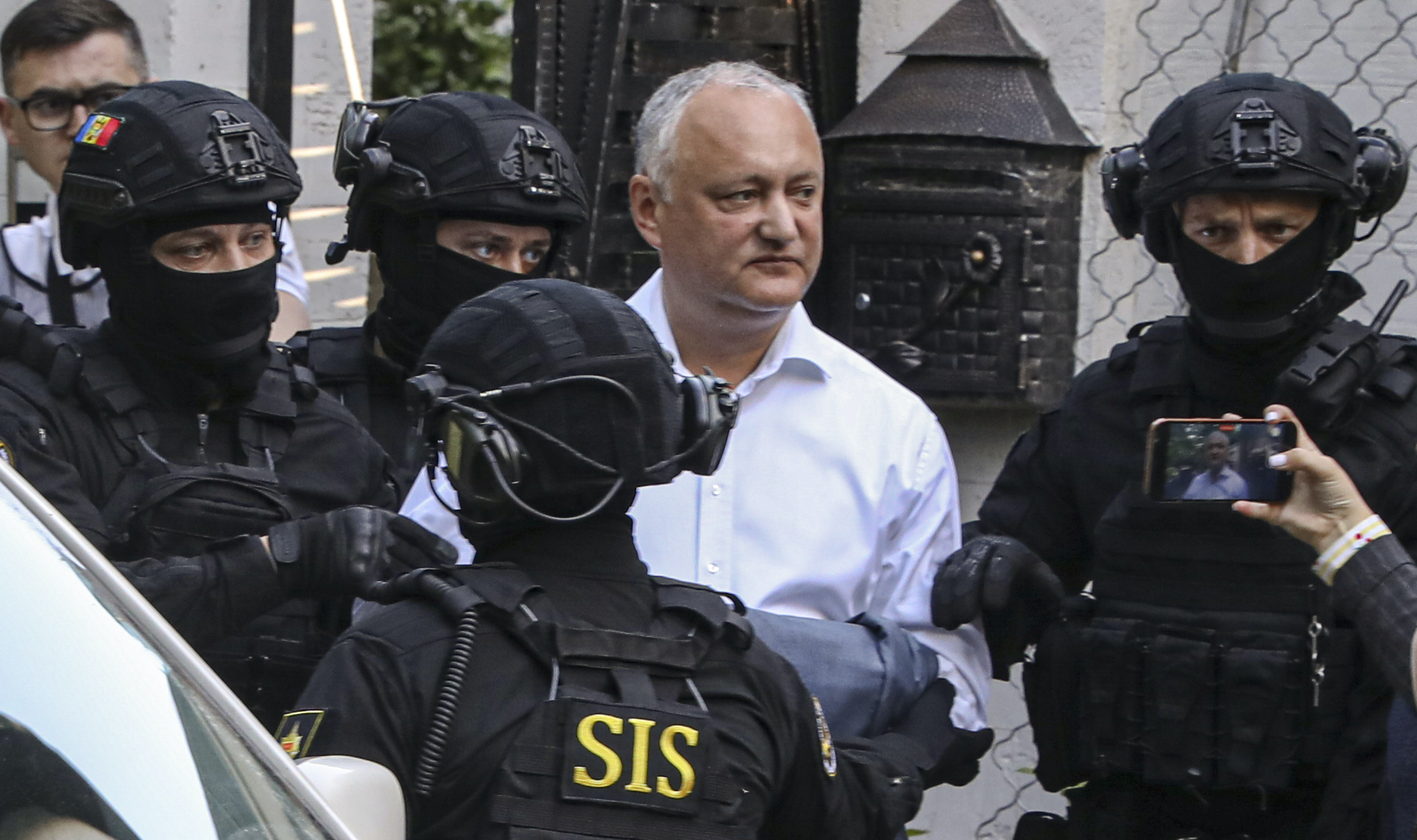 Igor Dodon, fostul președinte al Republicii Moldova, a fost eliberat din arest la domiciliu