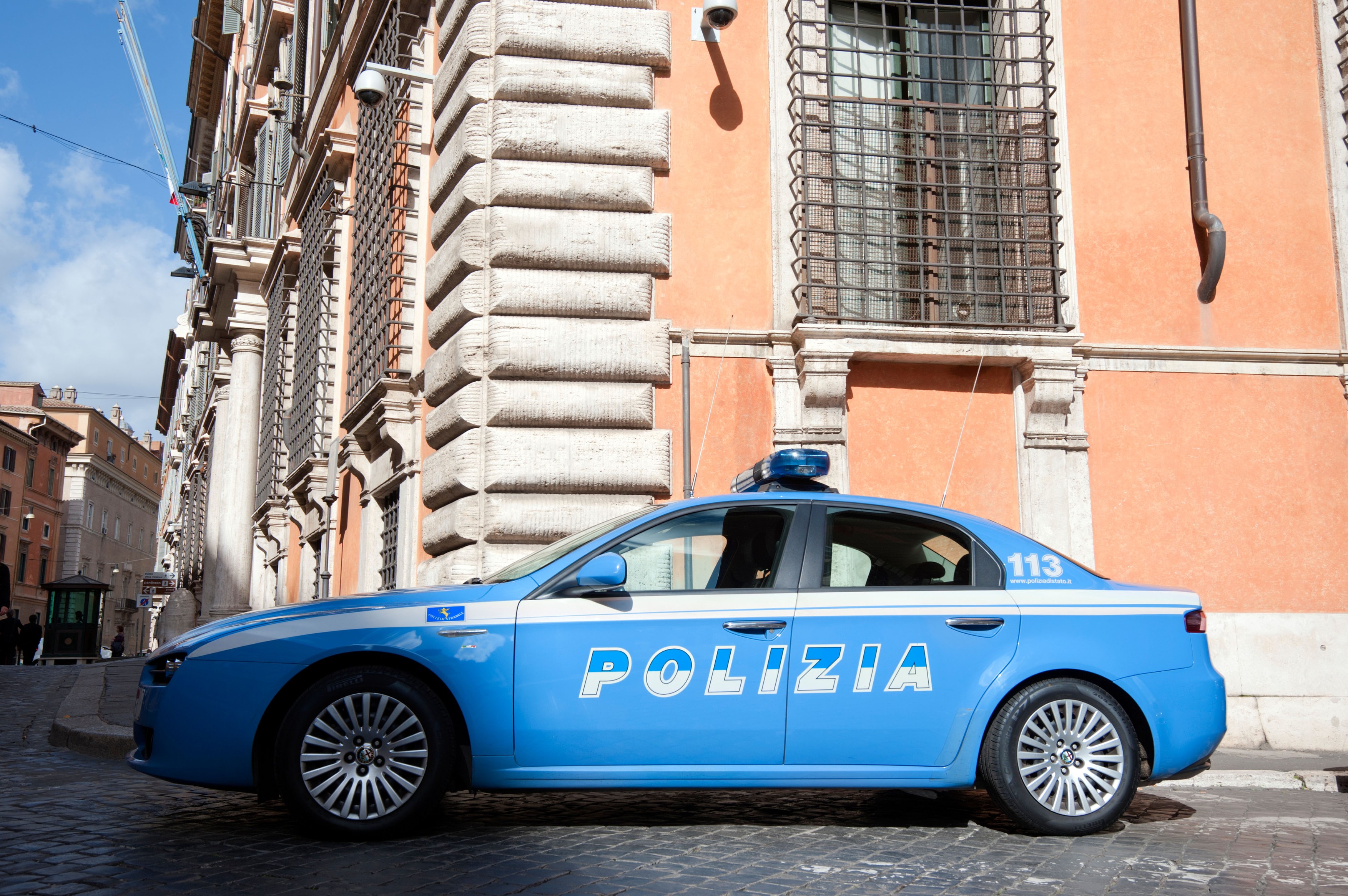 Alertă în Roma după ce trei prostituate au fost ucise. Poliția caută un criminal în serie