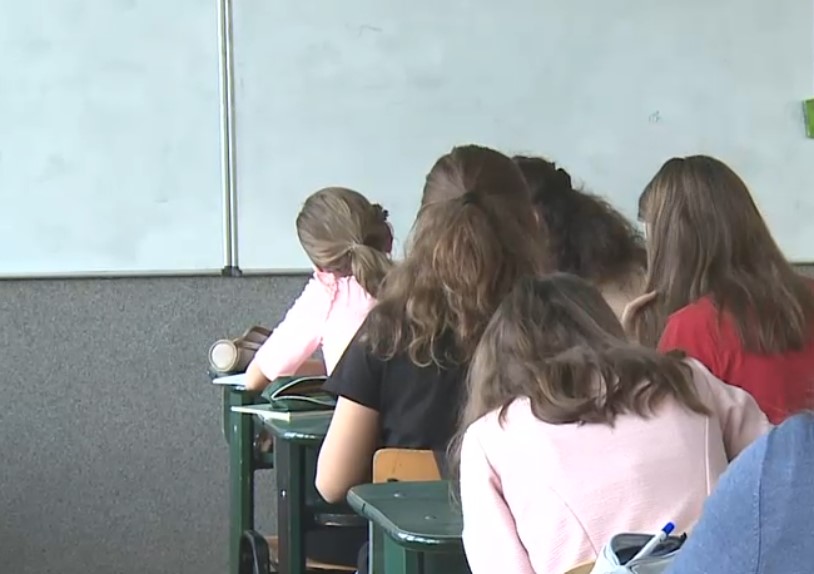 Elev bătut și agresat sexual de către un coleg, într-o școală din București. Incidentul a avut loc chiar în timpul orelor