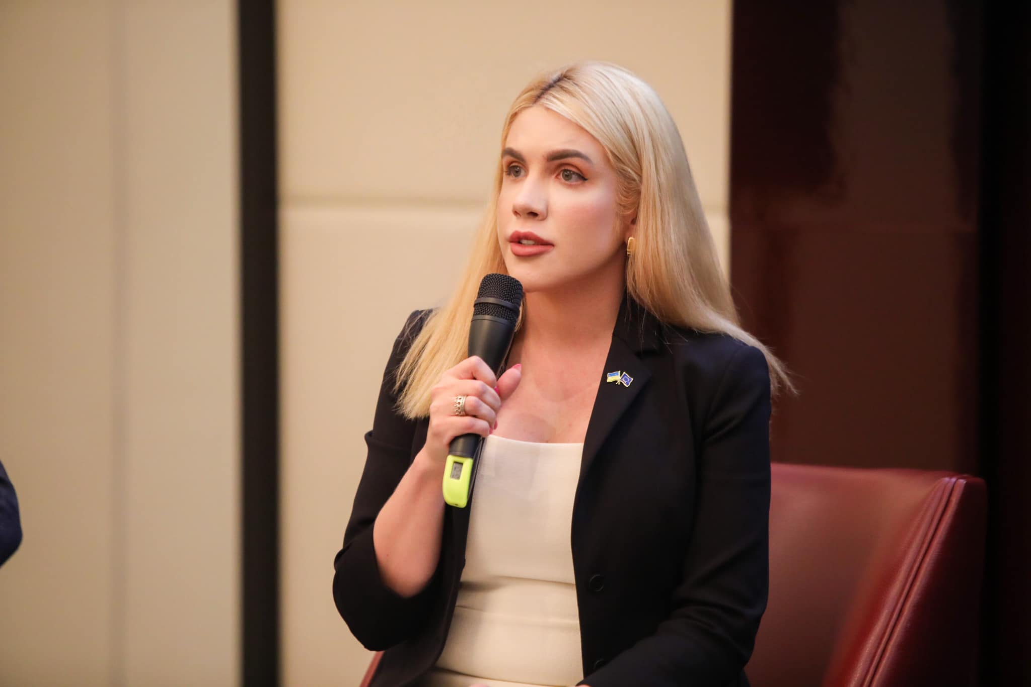 Deputată ucraineană, despre ziua invaziei ruse: Am avut 10 minute să votăm legea marţială. Cântam imnul şi ne ţineam de mâini