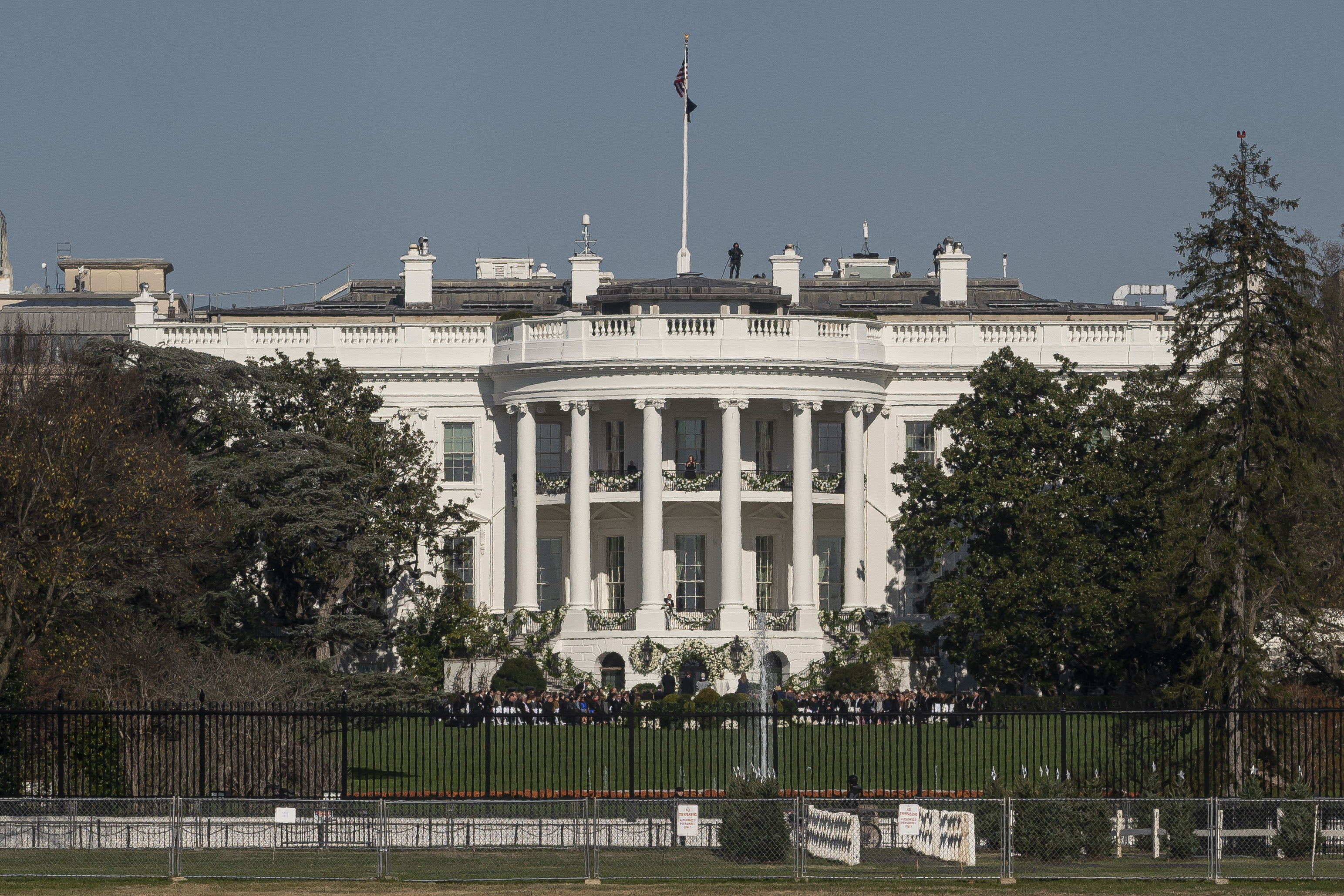 Prima reacție a Casei Albe după ce un jurnalist a dezvăluit că administrația Trump i-a trimis din greșeală planurile sale de război