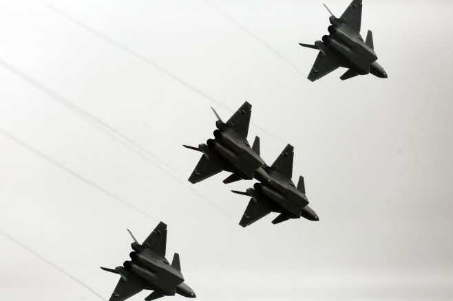 The Chengdu J-20 four-aircraft formation on the first day of the 2022 Airshow China