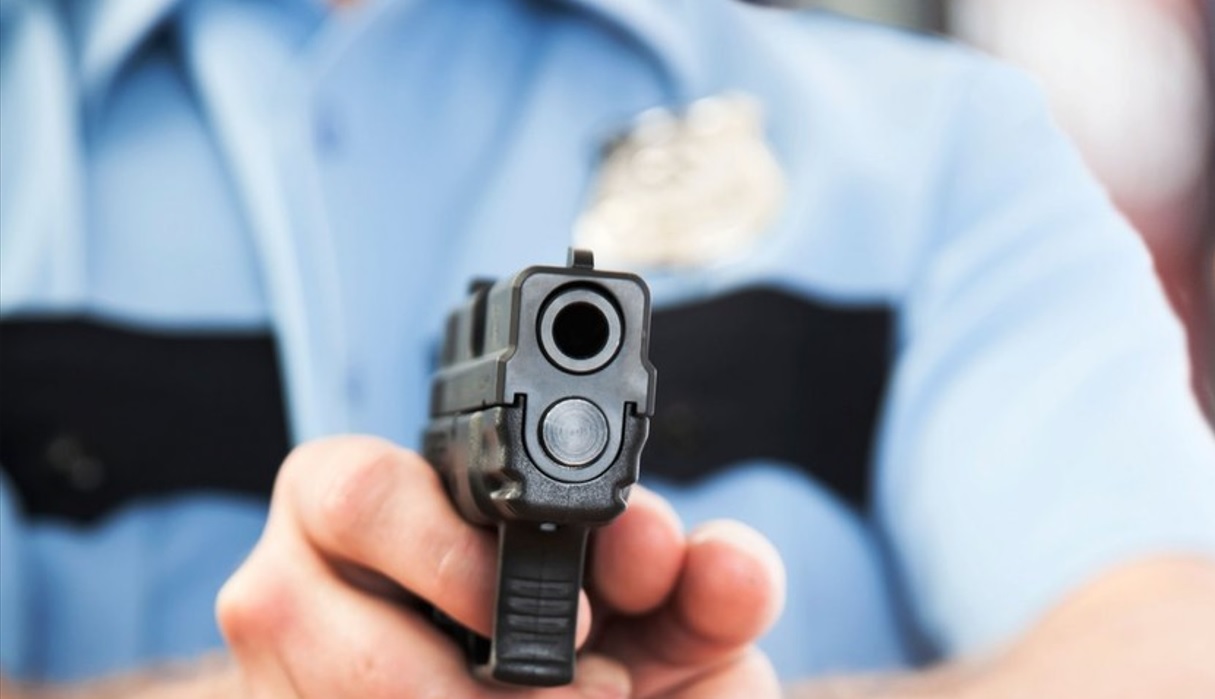 Încărcătorul cu 15 gloanțe pierdut de un polițist în prima zi de muncă a ajuns la groapa de gunoi