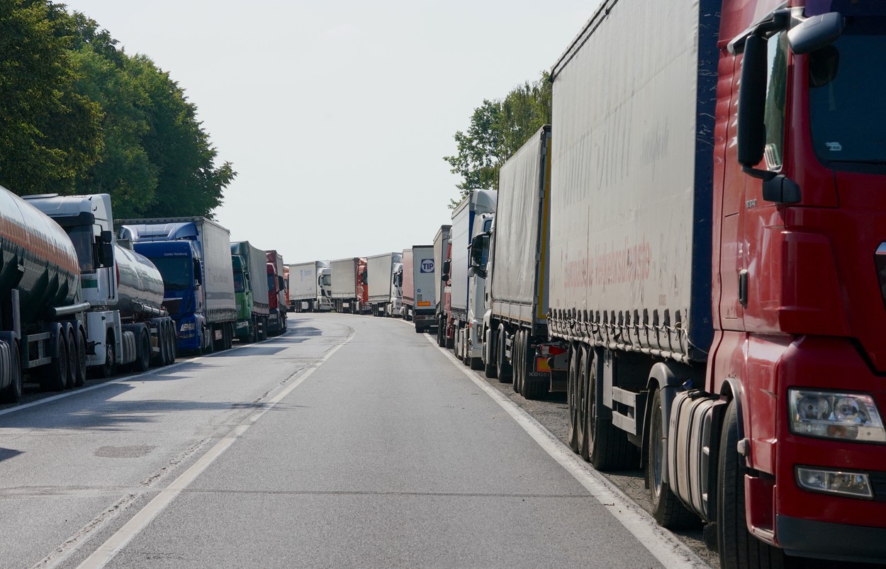 Ucraina și Moldova fac un nou pas spre aderarea la UE. Parlamentul European aprobă acordurile pentru transportul rutier de mărfuri