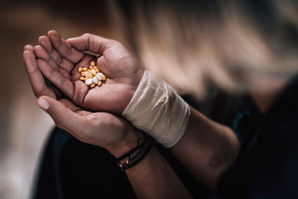 Rușii se „îndoapă” cu antidepresive și merg la psiholog tot mai des din cauza războiului și mobilizării:„Vor fi traumatizați mult timp”