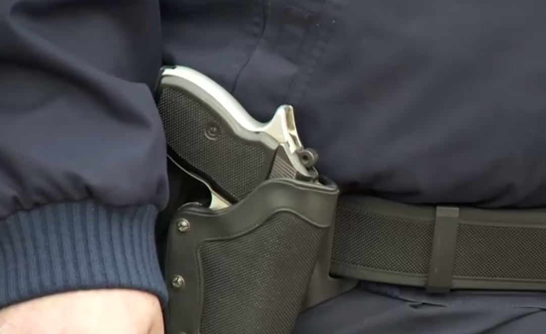 Încărcătorul pistolului și cele 15 cartuşe pierdute de polițistul din București au fost găsite la o groapă de gunoi din Ilfov