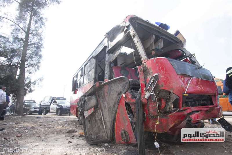 Cel puţin 19 morţi după ce un autobuz s-a prăbuşit într-un canal, în Egipt